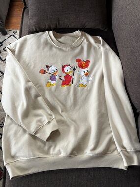 Cream Crewneck Sweatshirt Colorful Cartoon Trio Graphic Halloween Size Large